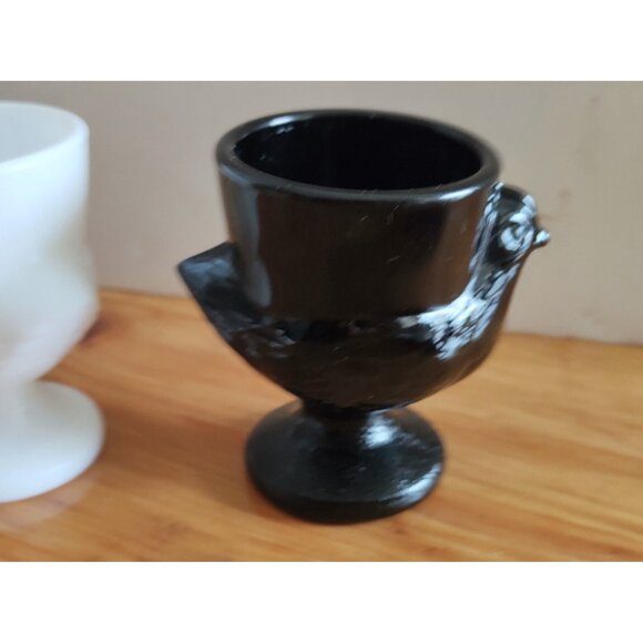 Vintage French Black and White Glass Chicken eggcup set - Picture 3 of 8